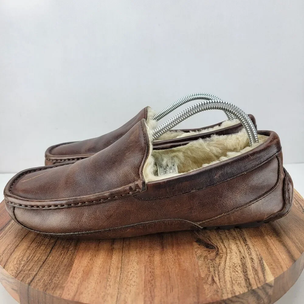 UGG Mens Size 8 Ascot Brown Leather Sheepskin Lined Loafers Slippers 5379